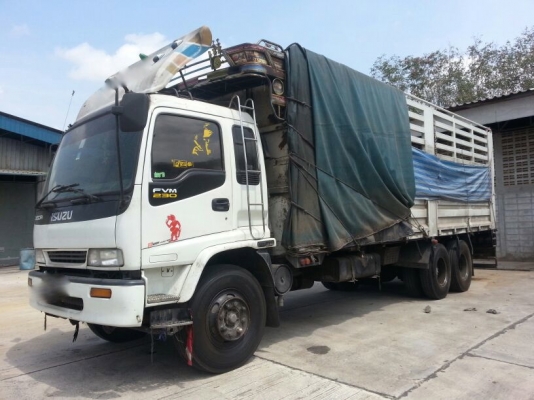 รถอีซูซุ 10 ล้อ หลังถนน FVM 230 แรงม้า. ปี 47    สนใจติดต่อ  081 - 6079515
