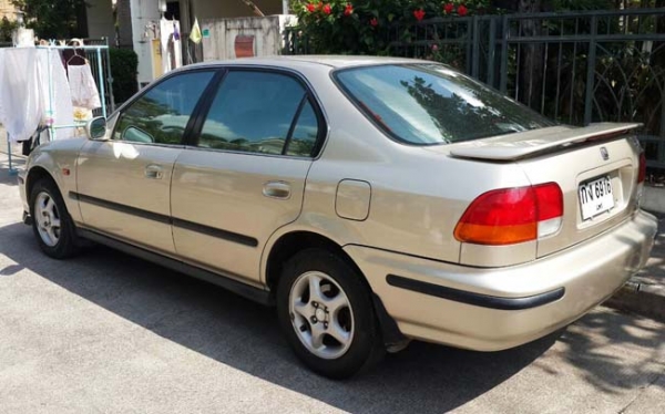 civic ปี 97 เครื่องวีเทค เกียร์ออโต้ ไม่ติดแก๊ส เครื่องดี เกียร์ดี ช่วงล่างเงียบ ภายในเรียบร้อย กระจกไฟฟ้า ปรับไฟฟ้า ดิสก์เบรค 4 ล้อ ยางดอกหนาๆ  เครื่องเสียง jvc แอร์เย็นเพลงเพราะ รถพร้อมใช้  ราคา 89,000 บาท  0896878976 โอ๋  id line : charnpreecha