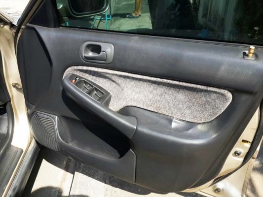 civic ปี 97 เครื่องวีเทค เกียร์ออโต้ ไม่ติดแก๊ส เครื่องดี เกียร์ดี ช่วงล่างเงียบ ภายในเรียบร้อย กระจกไฟฟ้า ปรับไฟฟ้า ดิสก์เบรค 4 ล้อ ยางดอกหนาๆ  เครื่องเสียง jvc แอร์เย็นเพลงเพราะ รถพร้อมใช้  ราคา 89,000 บาท  0896878976 โอ๋  id line : charnpreecha