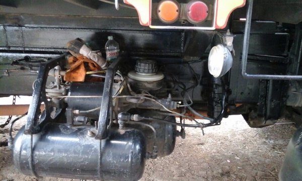 HINO FL 3H 195 HP HO7D ปี 37 สิบล้อดั๊มพ์เพลาเดียว กระบะดั๊มพ์มิเนียมคอกเกษตร 12 ตันความยาว 6.20 เมตรสภาพสวยจัด เครื่องเดิมเกียร์เดิมแน่นดีแรงดีไม่มีเยิ้ม หัวเก๋งไฮเทคแล็ปลายสวยภายในเก๋งคอนโซลครบพร้อม พวงมาลัยเพาเวอร์ ระบบเบรคทริ๊ปฟี้ ช่วงล่างเดิมๆคัชซีสว