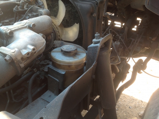 หกล้อด้ัม สด ผ่อน ดาวน์ 100000 บาทดอกเบีย้ 1.5\% ราคา 335000