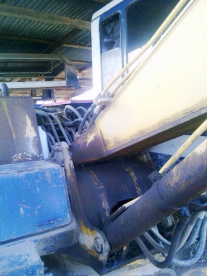 ขายด่วน ขายรถแบ็คโฮร KOMATSU PC 120-5 ขายคู่กันกับรถหัวยาวสิบล้อเพลาเดียว เทรลเลอร์ท้ายลาดขึ้นรถแบ็คโฮร @ KOMATSU PC 120-5 รถสภาพดีพร้อมทำงานได้เลย เครื่องเดิมปั๊มเดิมทำงานได้ดีไม่โหลด ภายในเก๋งคอนโทรลยาว ภายนอกบอดี้สวยบูมอาร์มสวย ช่วงล่างดี เอกสารใบซื้อข