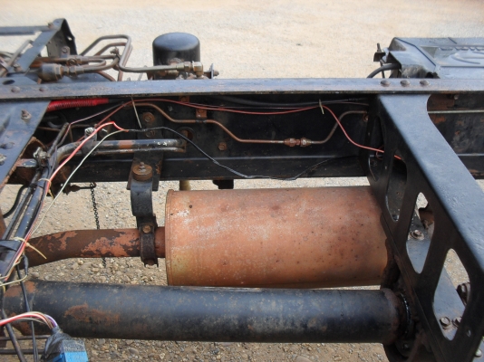 HINO FC4J 140 แรง  ช่วงต่อดั๊ม หัวเดิมๆไม่เคยทำสี แซสซีสวยตลอดเส้น เอาไปต่อดั๊มแจ๋วเลย