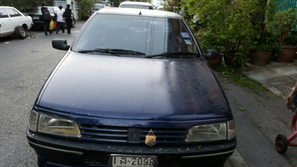 เปอร์โย 405 เครื่อง 2000 ติด lpg พวงมาลัยพาวเวอร์ พร้อมโอน ขาย 25,000 บาท