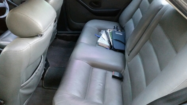 เปอร์โย 405 เครื่อง 2000 ติด lpg พวงมาลัยพาวเวอร์ พร้อมโอน ขาย 25,000 บาท