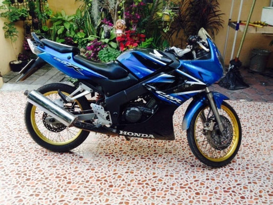 ขายCBR150ตัวคาร์บู รุ่นไมล์เหลือง ขายCBR150ตัวคาร์บู รุ่นไมล์เหลือง