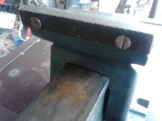 ขายปากกา record no.6 พร้อมโต๊ะเหล็ก