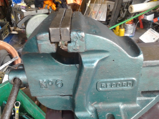 ขายปากกา record no.6 พร้อมโต๊ะเหล็ก