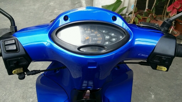 ขาย WAVE 125S สตาร์ทมือปี46มือแรกไมล์ดิจิตอล  เครื่องเดิม คาร์บูเดิม สีสวย ไม่ดัง ไม่มีควันขาว ภาษี 58 มีบริการส่งคิดตามระยะทาง ดูรถที่พระราม 3