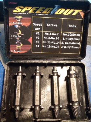 ดอกถอนเกลียวซ้าย USA แบบมีหัวสว่านในตัว ใช้ถอนสกรู หัวน็อตที่เสีย/ขาดคารู ยกชุด 4 ดอก 4 ขนาด