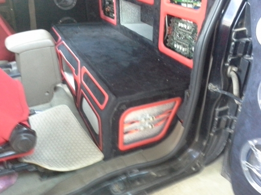 ขายชุดเครื่องเสียง ใส่นาวาร่า  ตู้ซับ 12 นิ้ว + ซาว์หลัง + ดอก 12 นิ้วโม 1 คู่ +  พาว์เวอร์คลาสดีโม  1 ตัว