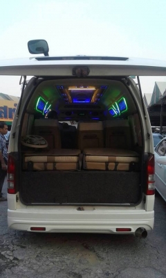 ขายด่วนๆค่ะ ยี่ห้อ : TOYOTA ปี : 2009 รุ่น : HIACE สี : ขาว โฉม : COMMUTER ปี 2009  เกียร์ : MT รุ่นย่อย : 2.7 VVT-i เครื่องยนต์ : เบนซิน,NGV,  ราคา 690,000 บาท โทร คุณตันหยง 0922726669