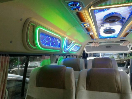 ขายด่วนๆค่ะ ยี่ห้อ : TOYOTA ปี : 2009 รุ่น : HIACE สี : ขาว โฉม : COMMUTER ปี 2009  เกียร์ : MT รุ่นย่อย : 2.7 VVT-i เครื่องยนต์ : เบนซิน,NGV,  ราคา 690,000 บาท โทร คุณตันหยง 0922726669