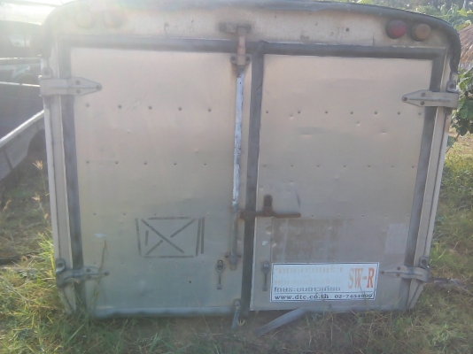 หลังคาทรงสูงใส่รถกะบะ ตอยเดียว เดิมเป็นของ isuzu ใส่ได้ทุกรุ่นละครับ  ช่างบอกมา แต่งนิดหน่อยเข้าได้เลย