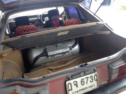 ขาย MAZDA 626 5 ประตู เอนกประสงค์ ติดแก็สแล้ว