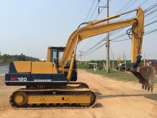 ขายรถแบคโฮ KOMATSU PC120-3 สภาพสวยพร้อมใช้ นำเข้าจากญี่ปุ่น มีVDOการทำงานให้ชมครับ