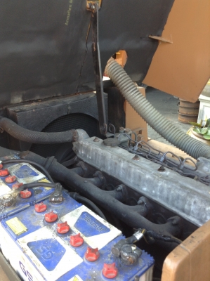 +++ ขายโฟล์คลิฟท์  TOYOTA FD40  ขนาด  4  ตัน  (รถนอก)  เครื่องยนต์ดีเซล  เสา  3  เมตร   งา 1,300  มม.   เกียร์ธรรมดา   ล้อหน้าคู่  ยางลม