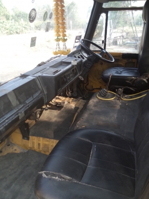 หัวเก๋งสิบล้อ Nissan UD อุปกรณ์ตามรูปสวยๆ ลดๆๆไปเลย