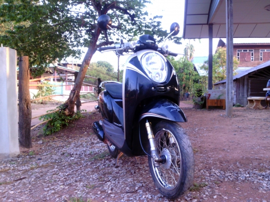 ขายHonda Scoopy iเครื่องเดิมมือเดียวเล่มพร้อมชุดโอนราคา15,900บาท