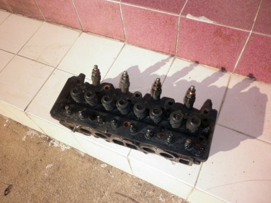 ขายฝาสูบ nissan LD20 II turbo