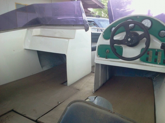 ขายเรือเร็วพร้อมเทรนเลอร์ เรือต่อมาใหม่ยังไม่เคยลงน้ำเลย