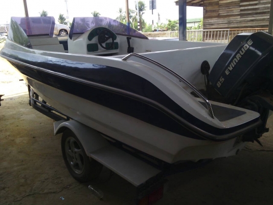 ขายเรือเร็วพร้อมเทรนเลอร์ เรือต่อมาใหม่ยังไม่เคยลงน้ำเลย