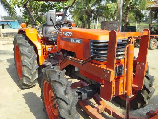 ขาย แทรกเตอร์ KUBOTA M5000 เครื่องดี เกียร์ดี อุปกรณ์สวยๆคับ