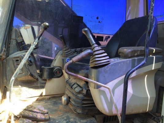 ขายCAT320Cรถห้างออกป้ายแดงสภาพเดิมๆสวยทั้งคันขาย1650000บาท