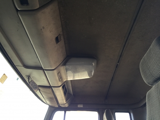 (หัว-คัสซี)..10ล้อ2เพลา..ช่วงรถดั้ม 220แรง หัวโปรเฟีย..CW30M-01533 ช่วงล่างเฟืองท้ายของฟูโซ่.0.มีเล่มชุดโอนครบ...