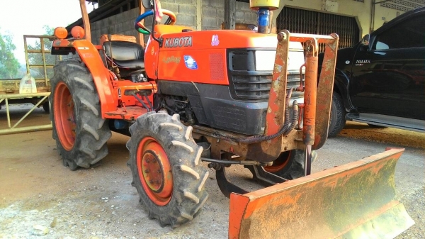 ขายรถไถ KUBOTA L2808 รถสภาพเดิมๆไม่ได้ทำสีใหม่ ขายรถไถ KUBOTA L2808 รถสภาพเดิมๆไม่ได้ทำสีใหม่
