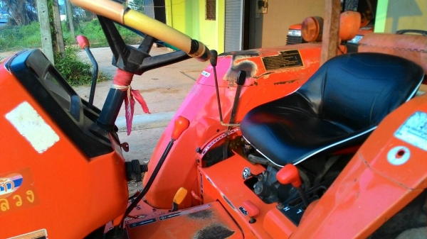 ขายรถไถ KUBOTA L2808 รถสภาพเดิมๆไม่ได้ทำสีใหม่ ขายรถไถ KUBOTA L2808 รถสภาพเดิมๆไม่ได้ทำสีใหม่