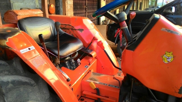 ขายรถไถ KUBOTA L2808 รถสภาพเดิมๆไม่ได้ทำสีใหม่ ขายรถไถ KUBOTA L2808 รถสภาพเดิมๆไม่ได้ทำสีใหม่