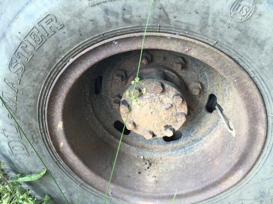 10ล้อหัวลาก2เพลา320แรง หัว3ใบปัด CW50M-11239 เครื่องPE6.  320แรง.