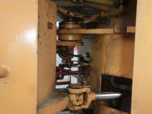 Komatsu 510 กรองเดี่ยว ซีเรียล 17,000 สวยสุดๆ นำเข้าจากญี่ปุ่นแท้ 090-986-2521 อ๊อบ Komatsu 510 กรองเดี่ยว ซีเรียล 17,000 สวยสุดๆ นำเข้าจากญี่ปุ่นแท้ 090-986-2521 อ๊อบ