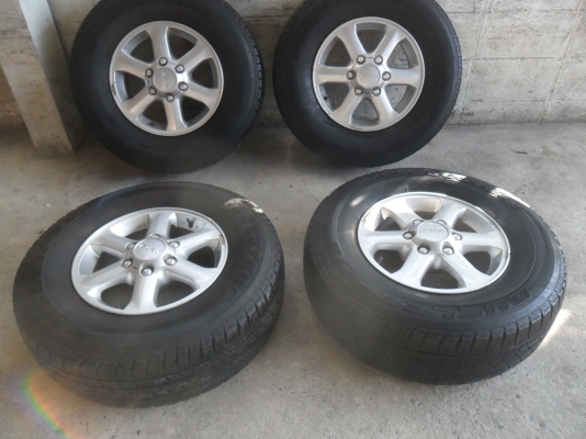 ล้อแม็ก 16นิ้ว 6รู อีซูสุ พร้อมยาง สวยๆ 4 ล้อ ราคา 6700 บาท