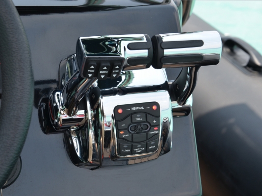 ขายเรือ CRB830 - DARK KNIGHT