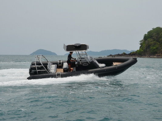 ขายเรือ CRB830 - DARK KNIGHT