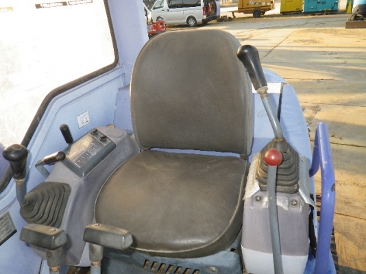 ขายรถแม็คโค Komatsu PC75UU-2