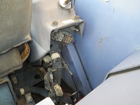 ขายรถแม็คโค Komatsu PC75UU-2