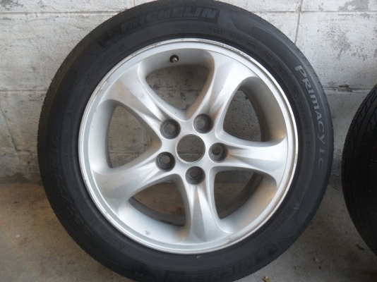 ล้อแม็ก 16นิ้ว 5รู114 พร้อมยาง สวยๆ 4 ล้อ ราคา 4700 บาท ล้อแม็ก 16นิ้ว 5รู114 พร้อมยาง สวยๆ 4 ล้อ ราคา 4700 บาท