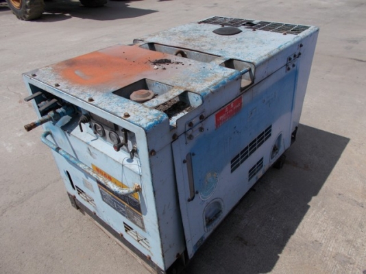 COMBO ชุดที่ 4 ขายควบ รถขุด KOBELCO SK115SR + AIRMAN PDS70S