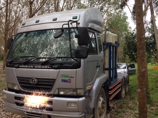 (22ล้อ)10ล้อหัวลาก320แรง2เพลาติดก๊าซNGVและหางเทเลอร์ไม่ดั้ม3คานแท้ยาว12ม....รถปี*2551(2008) พร้อมกัน รถสวย หางสวย...เล่มพร้อม