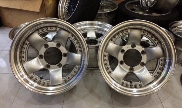 ขายล้อ BRADLEY IX 15x8 ออฟ0 6/139.7 มี 5 วงประมูลจากญี่ปุ่น ขายล้อ BRADLEY IX 15x8 ออฟ0 6/139.7 มี 5 วงประมูลจากญี่ปุ่น