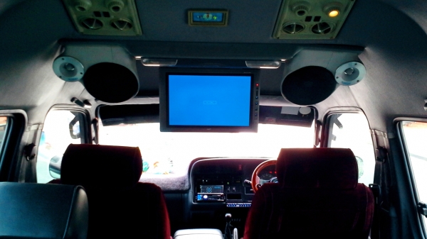 TOYOTA COMMUTER 1998