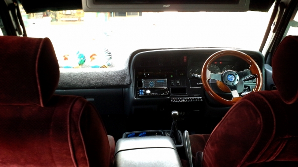 TOYOTA COMMUTER 1998