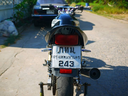 ขาย Superfour พร้อมทะเบียนแท้ๆ แต่งสตั้น เครื่องสดๆ สีใหม่ ท้ายแต่ง กันล้ม ระบบไฟสมบูรณ์