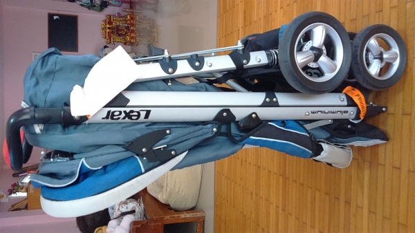 ขายรถเข็นเด็ก carmera lexar และเตียง เพเพ็น Garco