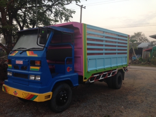 ขายรถอีแต๋นดั้ม 6 ล้อ บรรทุกข้าวได้ถึง 6 เกวียน