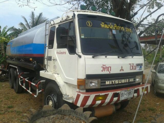 ขายด่วนรถน้ำมันไอ้หลงเครื่อง195เเรงเบรคทิฟฟี่ถังน้ำมันบรรจุได้16000ลิตร