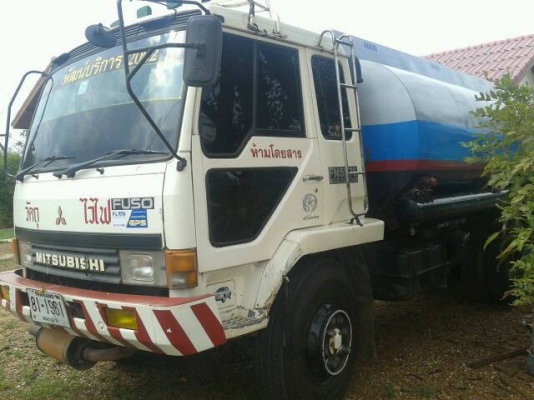 ขายด่วนรถน้ำมันไอ้หลงเครื่อง195เเรงเบรคทิฟฟี่ถังน้ำมันบรรจุได้16000ลิตร